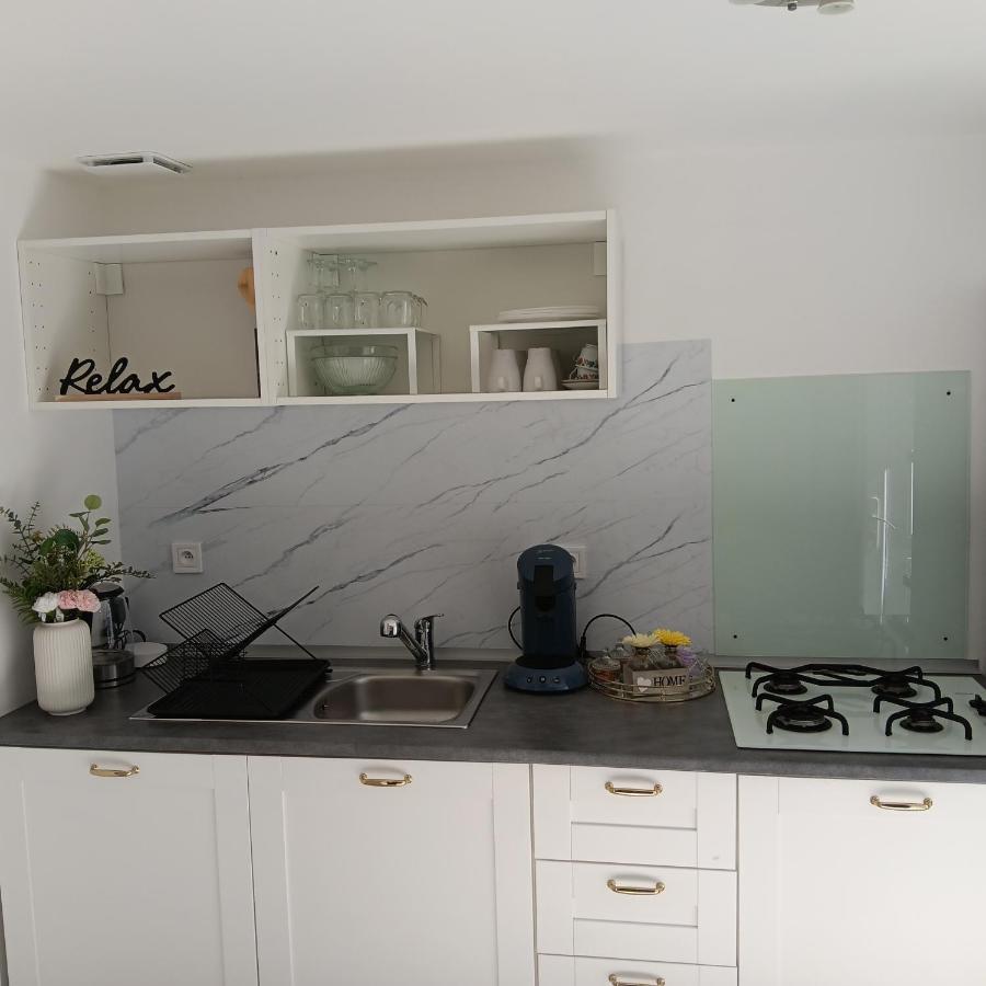 3J Appart Ballancourt Екстер'єр фото
